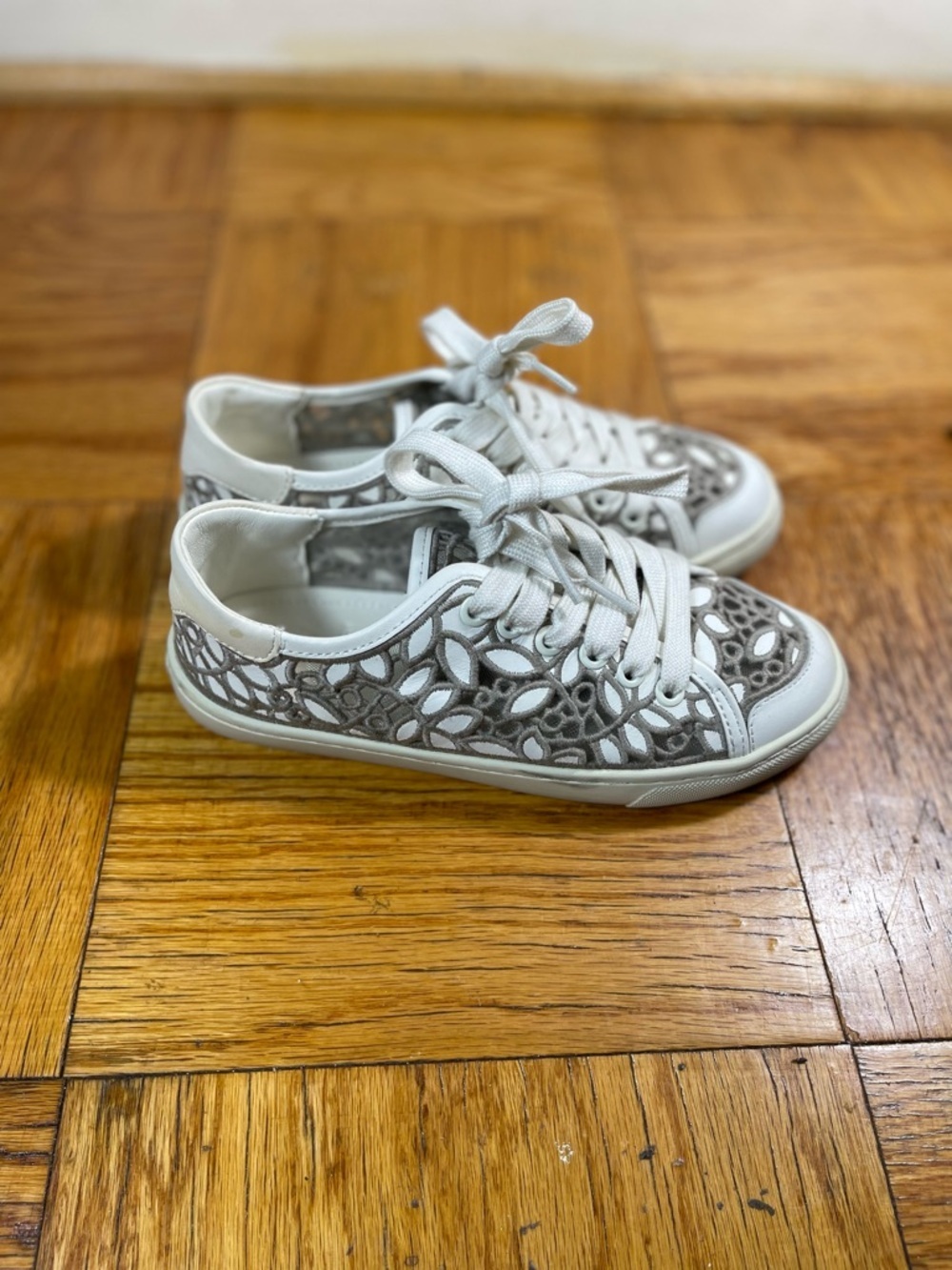 Tory Burch Greyish Beige White Rhea Floral Lace Lace Up Casual Sneakers